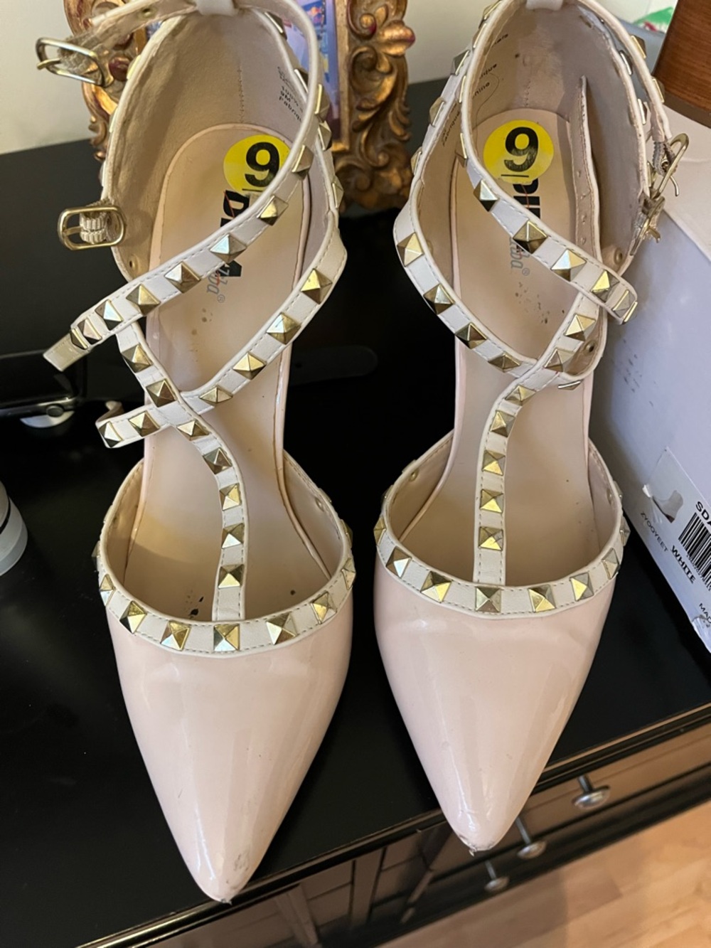 Pointed T-Strap Stud Pump - Pale Pink